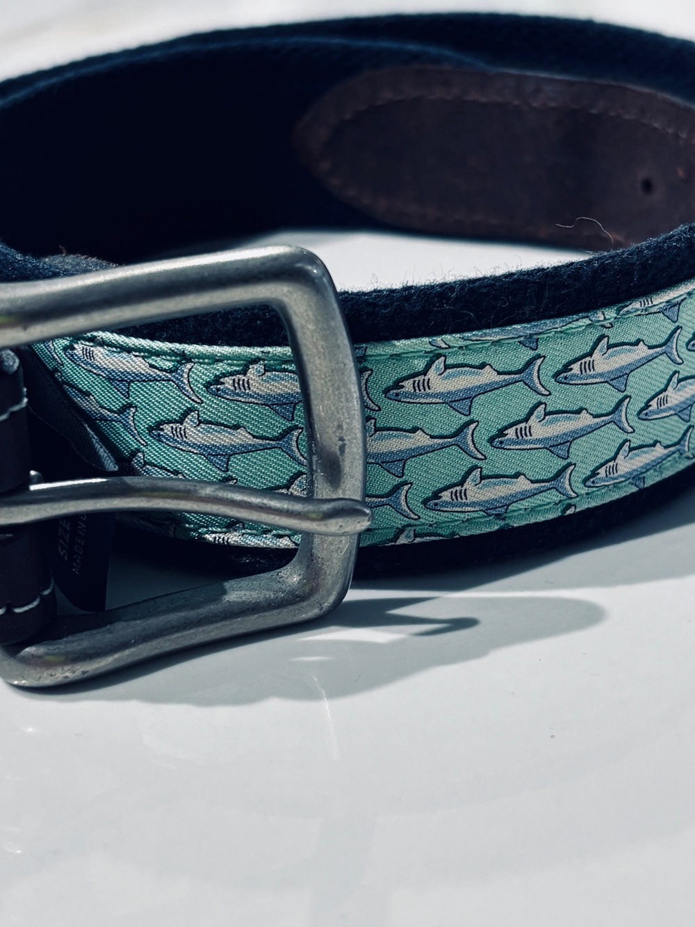 Vineyard Vines Shark Belt Blue Silk Leather Size 30 Made USA